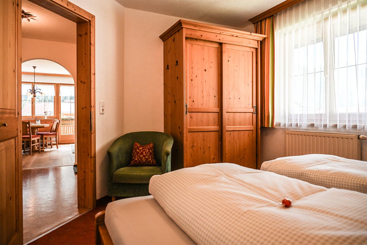 Schlafzimmer Top2